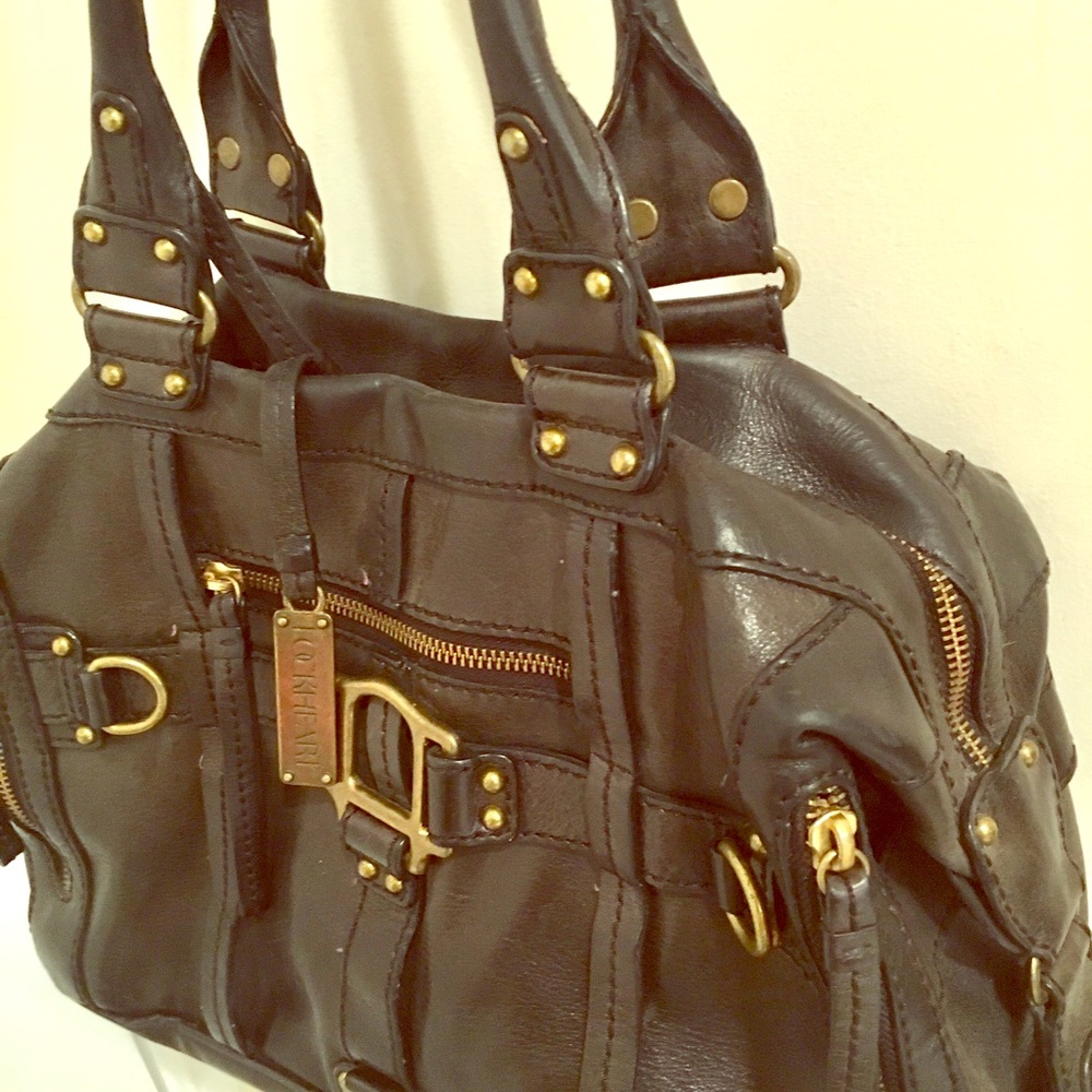 Lockheart black leather purse